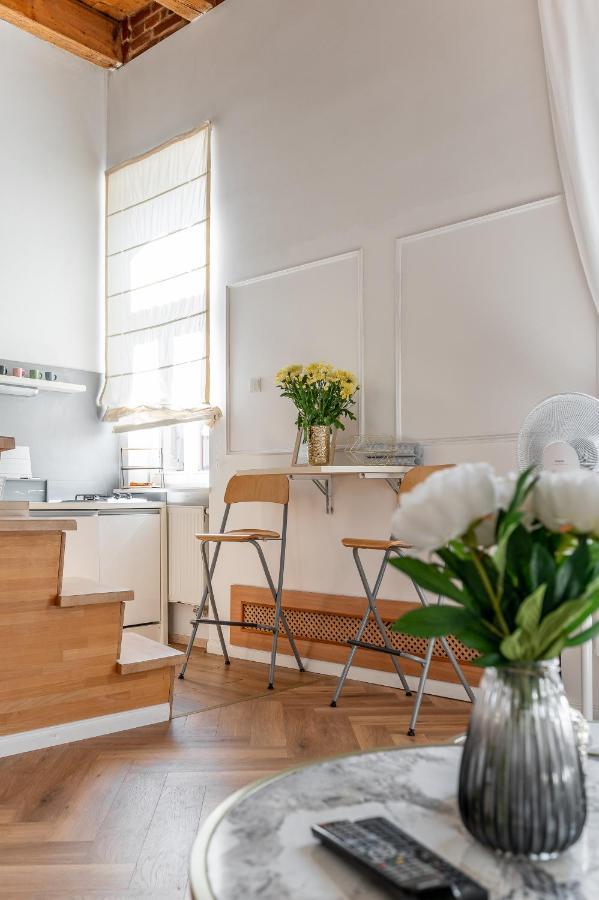 Hlavna Loft Apartment コシツェ エクステリア 写真